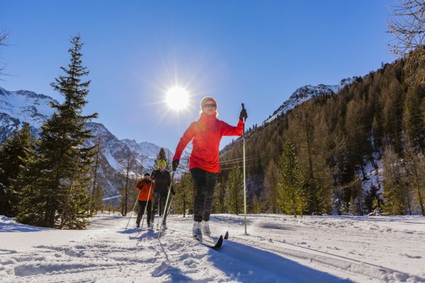 běžky, běžkování, lyže na běžky, sportovní potřeby, zimní sporty, spalování kalorií