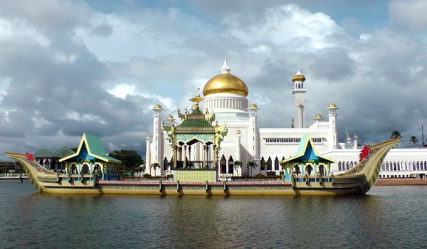 Asie, Brunej, sultanát, turistika, ropa