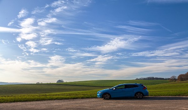 dovolená, auto, zahraničí, povinná výbava