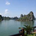 Zátoka Ha Long (země vodních skal) ve Vietnamu
