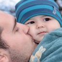 Tatínek na druhé koleji, to je špatné řešení vztahu miminka s rodiči